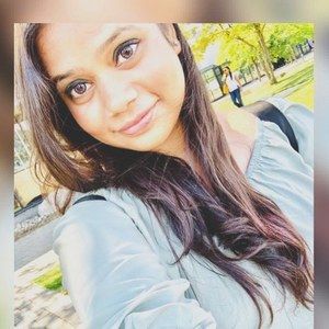 Meet your Posher, Dolly